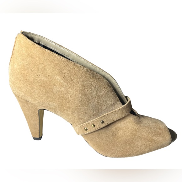 Bella Vita Women’s Peep Toe Suede Slip on Bootie size 12M Tan chic - Picture 14 of 15